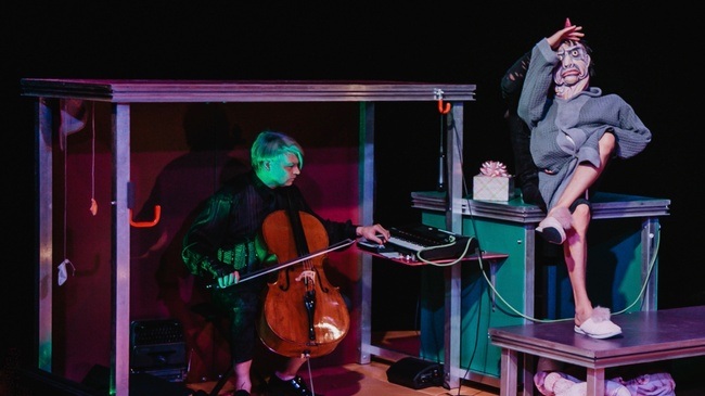 Bühne Cipolla - Aufzeichnungen aus dem Kellerloch