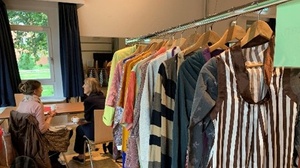 Frauen*Kleidertausch