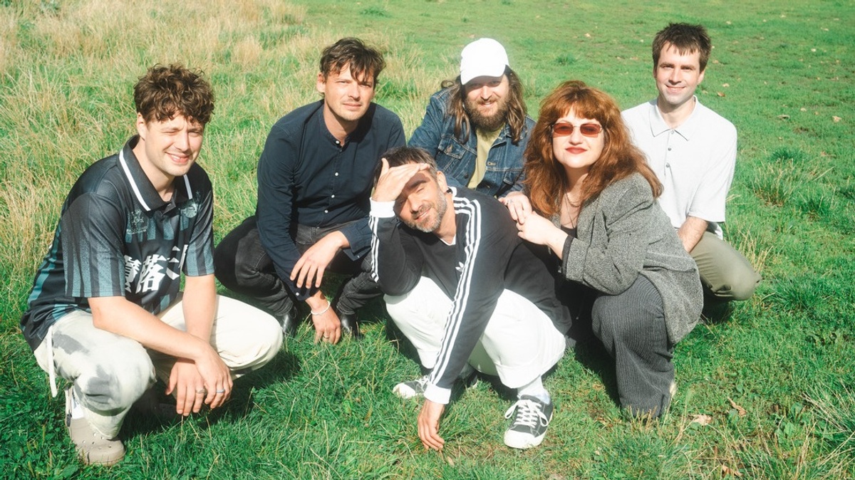 Berlin bleibt! #5 - Erregung öffentlicher Erregung, X-Berg Kız Meslek Korosu, and ADIR JAN