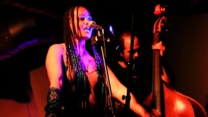 Café Chocolat-Abend mit Batila & The Dream Bus und Gästen