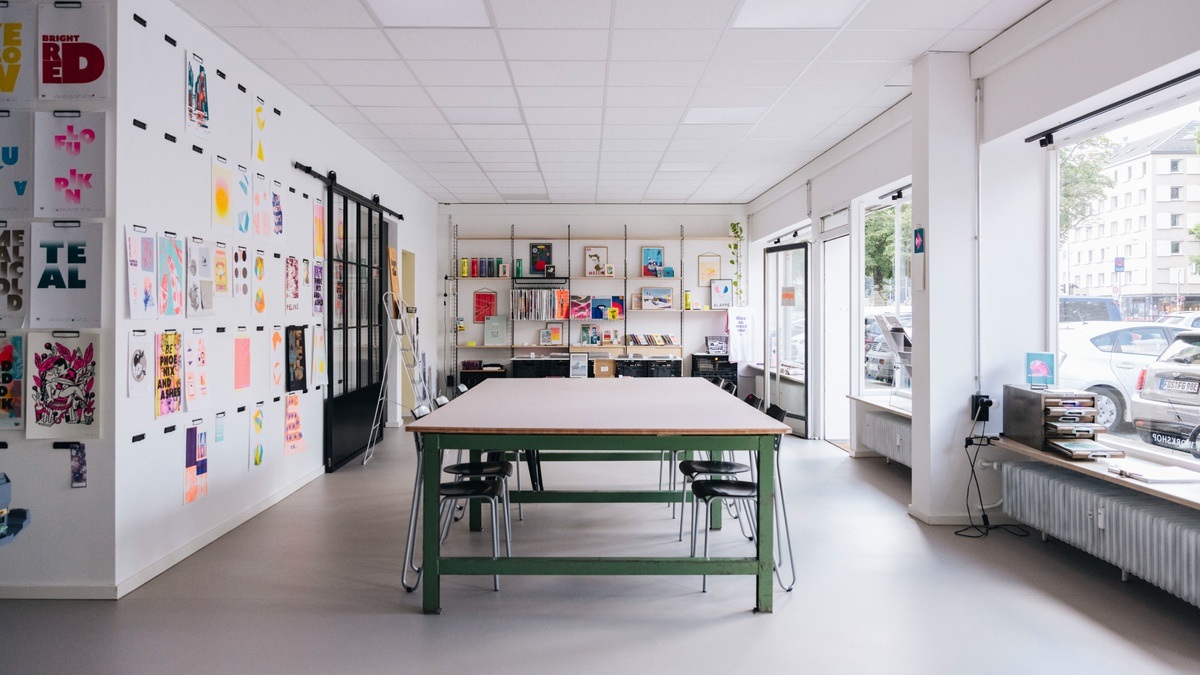 design & plot | muctees