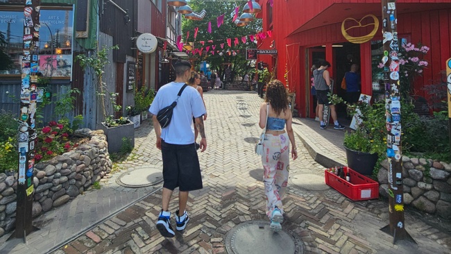 Daytime Berlin Underground Party Tour