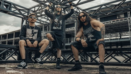 Crown the Beast (DK) + Vulgar Addiction (MEX)