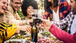 Weinprobe auf dem Rhein