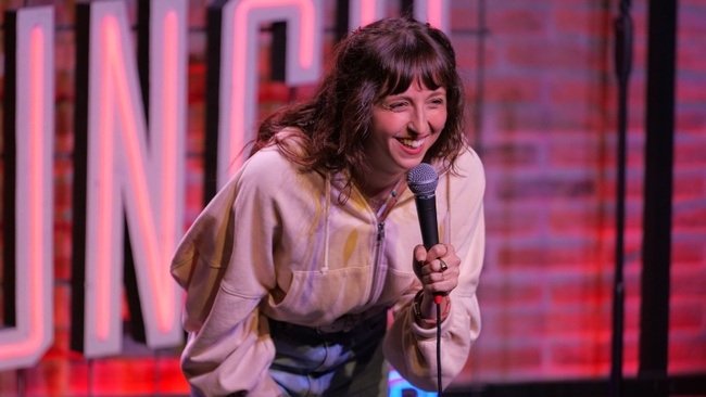 LUCKY SHOT - Comedy Open Mic