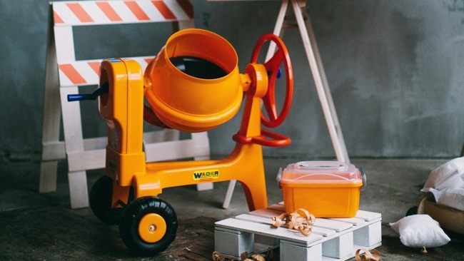 UNDER CONSTRUCTION: Baustelle Demokratie