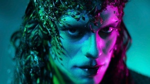 “Es gibt nur eine Familie: die terrestrische”. Eine Performance Lecture von Kim de L’Horizon