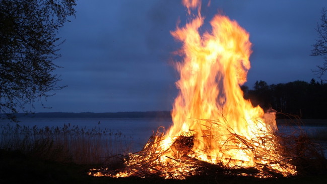 Kinder-Workshop "Feuer machen wie in der Steinzeit" im Rosental
