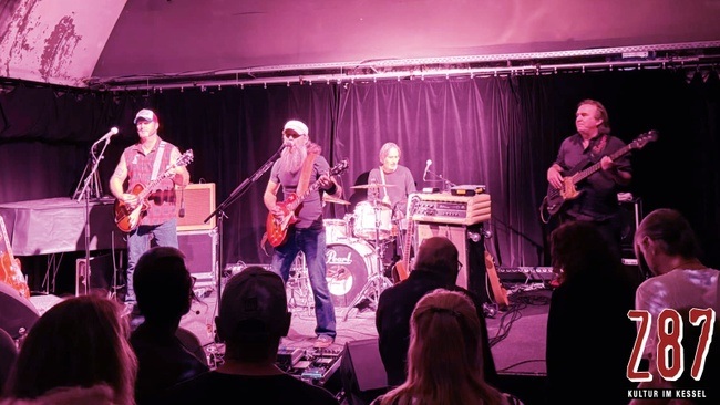 SuzzieQ - Creedence Cleerwater Revival