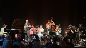 Rhein-Main-Open Ensemble unter der Leitung von Peter Meyer