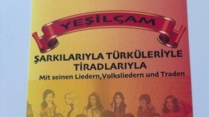 Der Chor der Weltkulturbühne bringt die schönsten Yeşilçam-Songs, Volkslieder & Tiraden auf die Bühne!