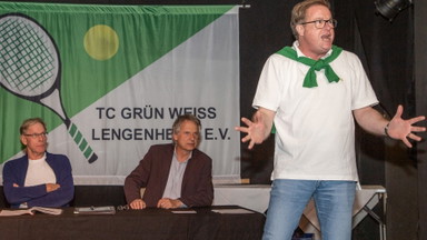 ""Extrawurst" Die Tribüne