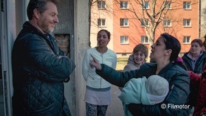 DŮM BEZ VÝCHODU (HAUS OHNE AUSGANG)