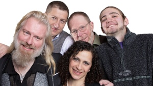 Betty A. & Friends -Handgemachte Musik mit Seele und Spielfreude