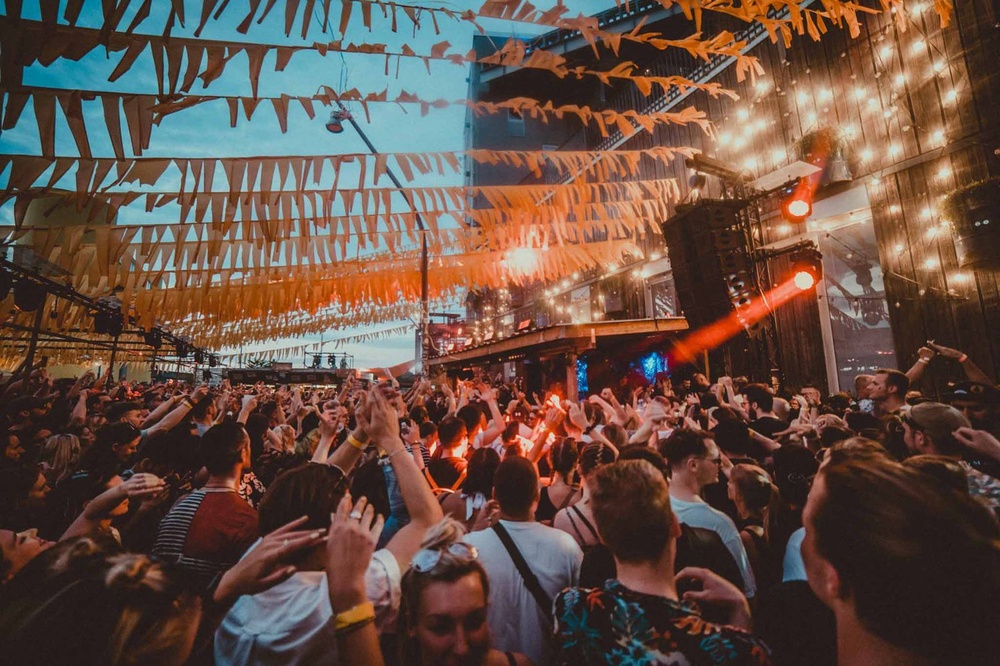 MCR-T, Bad Boombox, PAWLOWSKI, EloTrance b2b Justin Tinderdate