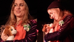 Klara, Kaffee, Katastrophen – Solo-Komödie mit Köpfchen