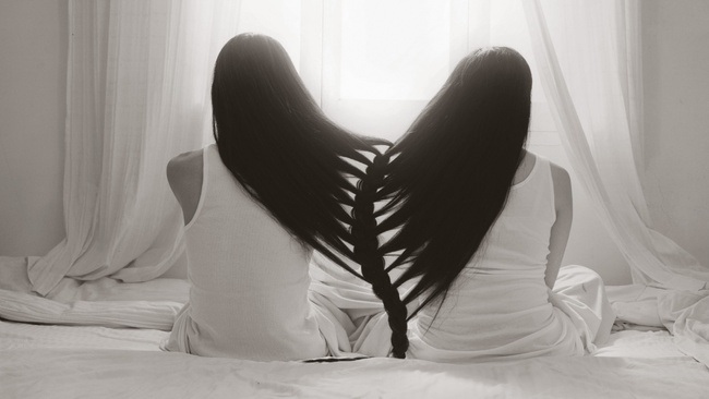 MVHS Familienführung Strenger Zopf oder lange Mähne?