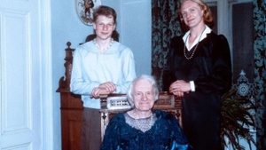 ROSA VON PRAUNHEIM - RETROSPEKTIVE: ICH BIN MEINE EIGENE FRAU (OV, 35mm)