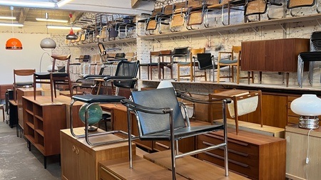 Squilson Vintage - Möbel, Thonet- & Designklassiker Lagerverkauf Ehrenfeld