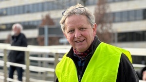 Grüner Dienstag: Tiny Forest Lindenhof - ein Biotop in der Stadt