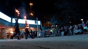 Feuershow und offene Feuerbühne am Ebertplatz