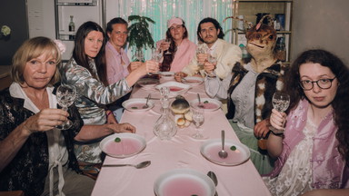 Familiento(rt)ur. Von Fürsorge, Fremdheit und Fundament // Cactus Junges Theater