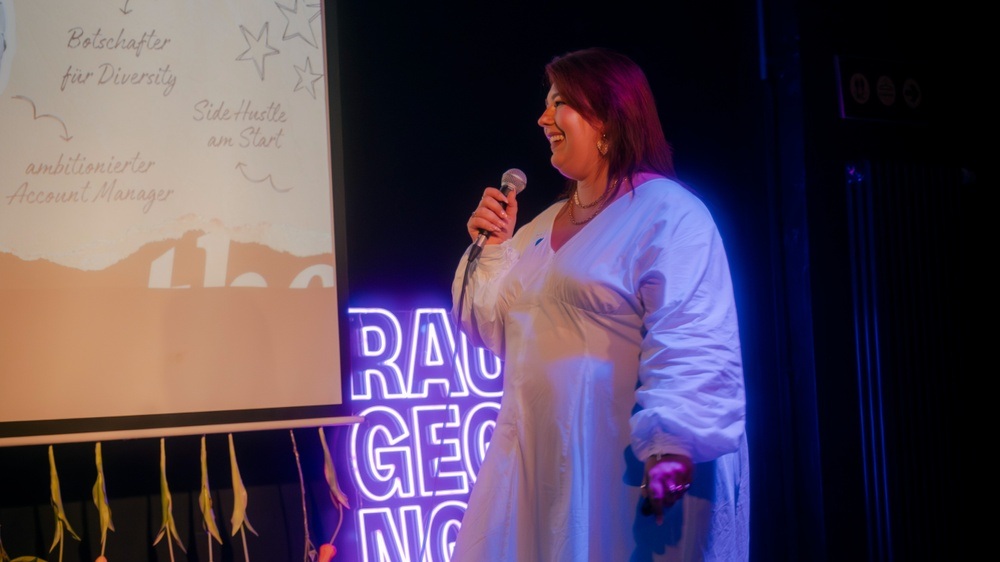 🩷 LOVE AT FIRST SLIDE Berlin 🩷 Power Point Dating by Rausgegangen | Presenter Ticket