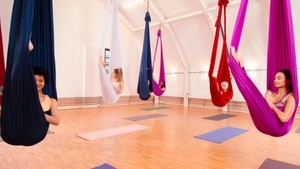 fl'AIR Yoga (Aerial Yoga)