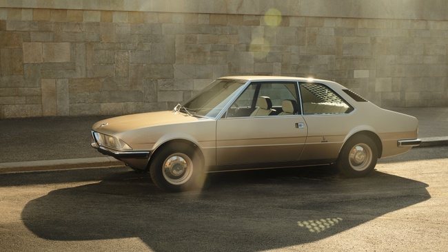 „Belle Macchine. Italienisches Automobildesign bei BMW“. Neue Ausstellung im BMW Museum ab Juni 2025 – Dolce Vita trifft auf deutsche Ingenieurskunst.