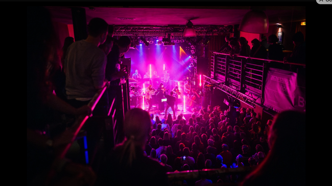 Die tonight, live forever – A Club Opera