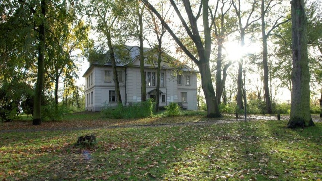 Rundgang: Auf den Spuren bedeutender Dichter, Schriftstellerinnen und anderer Altonaer „Prominenz“