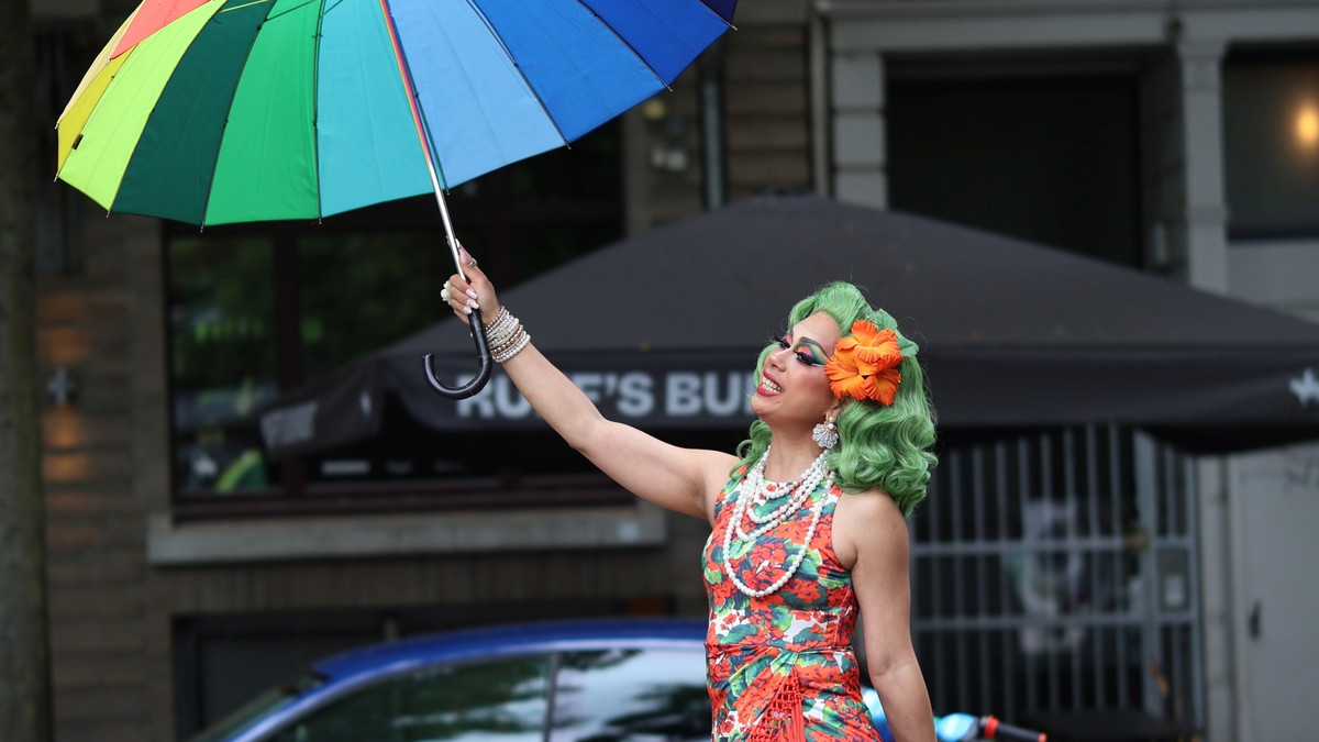 City tour with Drag Queen Ligaya d`Vera in English
