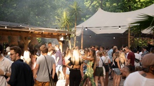 Ola Ola Sundays München – Day Drinking & Summer Closing auf der Praterinsel