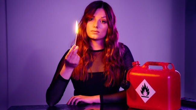 Lara Ermer - Leicht entflammbar