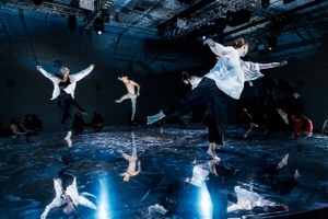 Revolution. Stachel im Fleisch. 革命：幽灵的箭矢