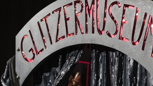 Sophia Bizer: Das Glitzermuseum