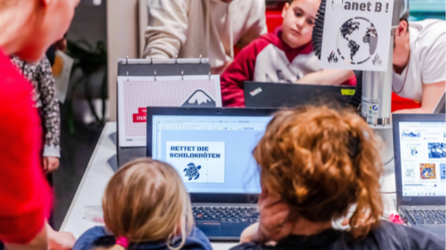Family Open Lab – Zukunftsideen für die Demokratie  — Drop-in-Workshop