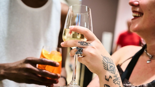 AFTER-WORK TOUR + DRINK