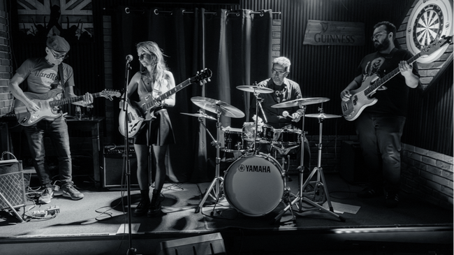 Indie Rock Live @ Alter Schwede Berlin with Blue Moon Sparks