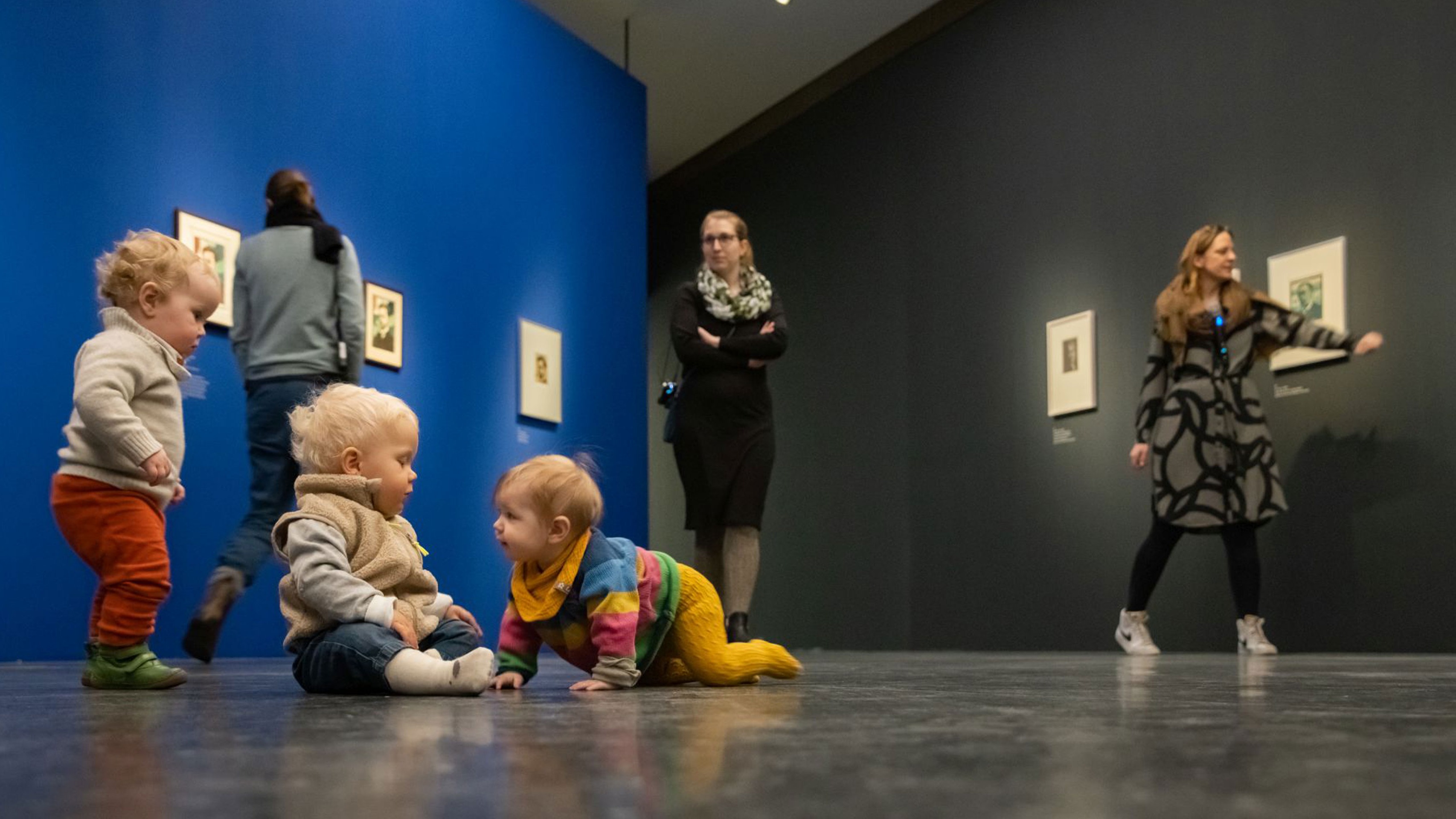 Ausstellungsführung für Eltern mit Babys