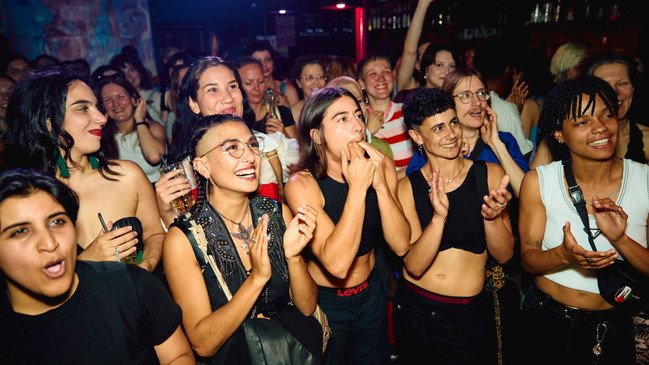 Tipsy Lesbian Wednesdays