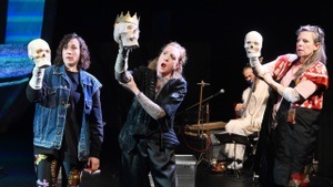 Ein gespielter Sturm und ein echtes Gewitter