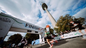 MARATHON MÜNCHEN by Brooks