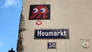 500 Jahre Streetart in Köln - Grinköpfe bis Invader │zu Fuß