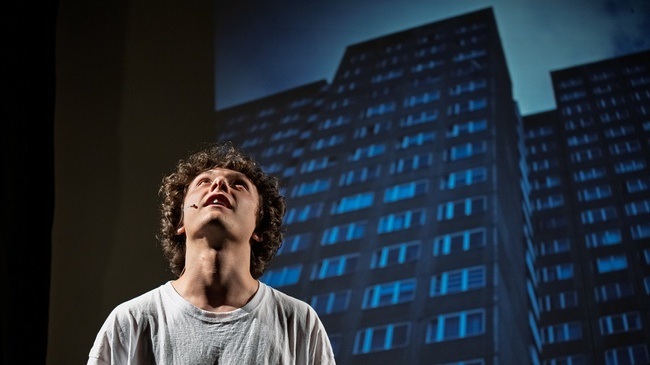 51. Mülheimer Theatertage: "Heute Nacht um 03.34 Uhr" von Uta Bierbaum