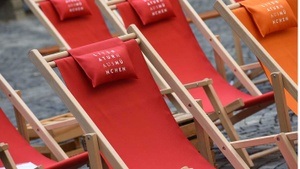 SOMMERLESE 2025: »HINTERGRUND FÜR LIEBE« JULIA KOSCHITZ LIEST HELEN WOLFF