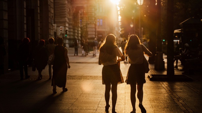 After Work, aber anders: Meet, Walk & Solve
