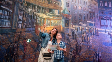 Familienführung "Let's paint - Die Führung zum Mitmalen"