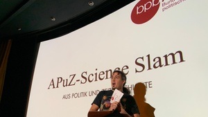 8. APuZ-Science Slam: „Grenzen“