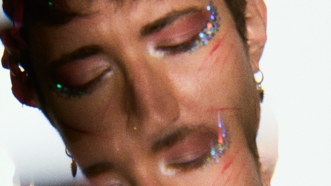 All Good Undones: Streichelt